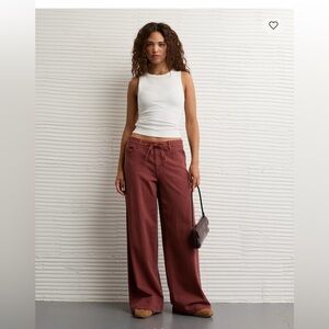 AE Dreamy Drape Stretch Low-Rise
Ultra Wide-Leg Pant